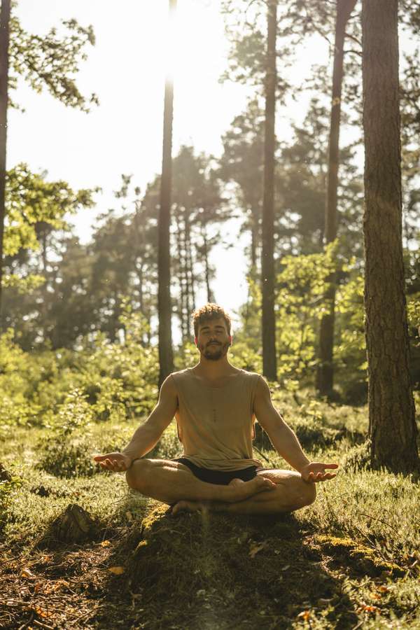 Yoga in der Natur am Ritten